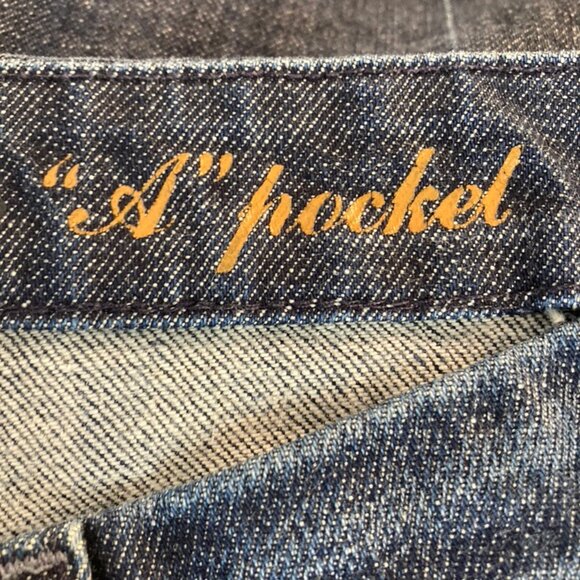 7 For All Manklind Jeans Flared Leg Lightly Distressed "A Pockets" SZ 29 (US 8) - Picture 12 of 14